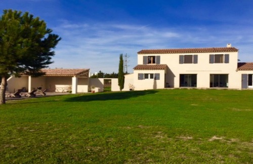 Rognonas Casa | Casa de 220 m² en el campo a las puertas de la ciudad de los Papas.