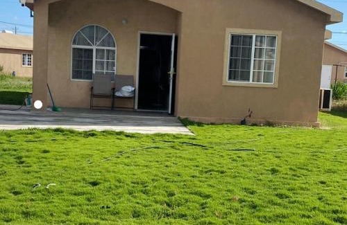 Portmore Casa | House of Bliss