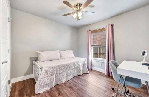 Bentonville Casa | House of Charm! Bike Trails & New Walmart HQ