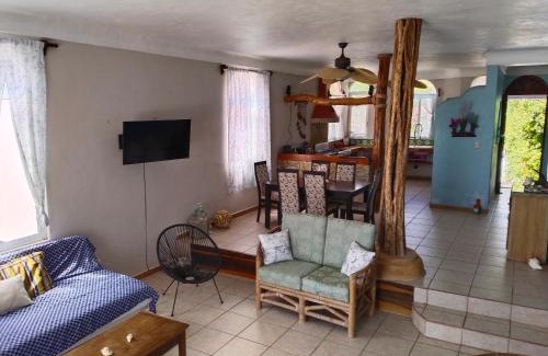 Majahual Casa | House of colors/Casa de los colores