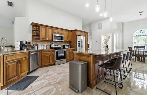Town 'n' Country Casa | Hogar Tradicional en Tampa