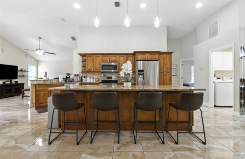 Town 'n' Country Casa | Hogar Tradicional en Tampa
