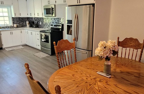 Denniston Casa | House of Friendship, Connect in a Relaxing Getaway near Red River Gorge