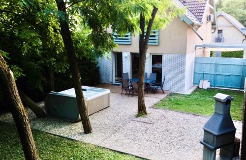 Balatonkenese Apartamento | House of Kenese-Völgye