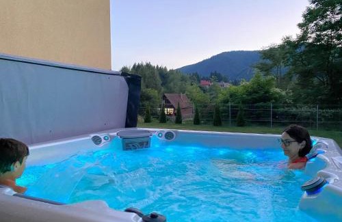 Baile Tusnad Casa | House of Laura