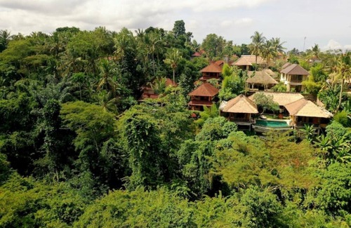 Sayan Casa | House of Lights: Intelligent Luxury in Ubud (3BR) With Staff &Daily Housekeeping