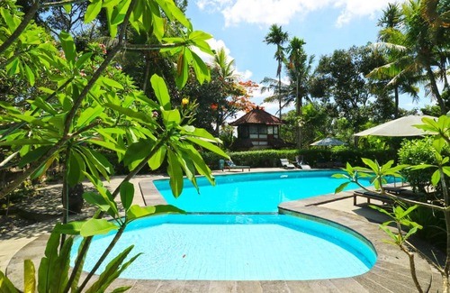 Penestanan Casa | House of Om Melati