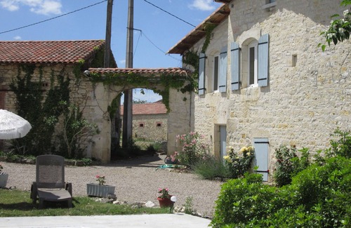 Villeneuve-sur-Vere Casa | Casa de Petit Lieur