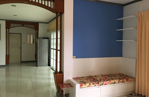 Si Racha Casa | House of Pind & Palm en Sriracha, a 5 minutos del centro comercial J-Park Community