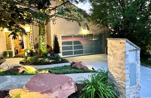 Salt Lake City Casa | House of Setting Sun! Views-HotTub-30min to ski-10min to SLC-Super Cool Design!