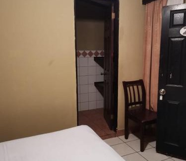 Tárcoles Cama Y Desayuno | House of the Macaws