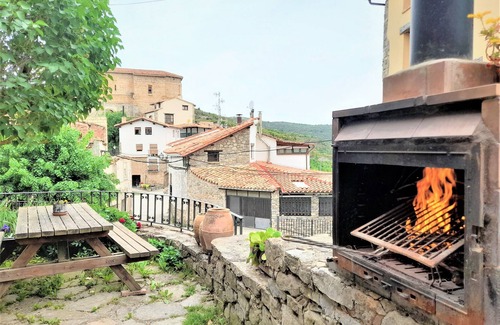 Trevijano Cabaña | Casas de trevijano Cañon del río leza