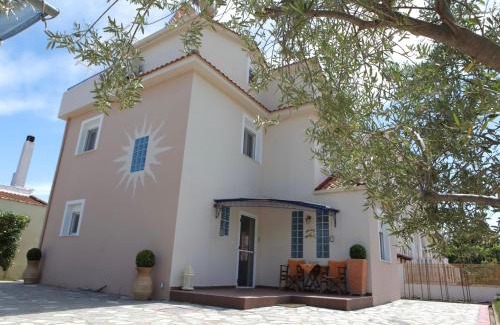 Nea Iraklitsa Casa | House of the Sun