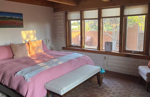 Eldorado at Santa Fe Casa | House of the Yellow Bird! Close to Skiing and Downtown!
