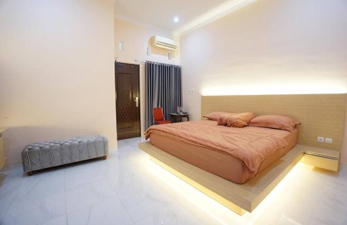 Catur Tunggal Casa | House of Toti