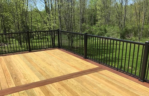 Phoenix Casa | House on 22 acres of woods, trails, lawn, and ponds. On NYS Snowmobile Trail.