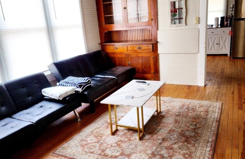 Hickory Casa | House on Avenue near Lenoir Rhyne University College