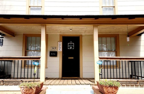Hickory Casa | House on Avenue near Lenoir Rhyne University College