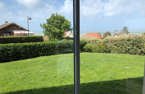 Quiberville Casa | Casa independiente de una planta en terreno cerrado con vista al mar.3 dormitorios
