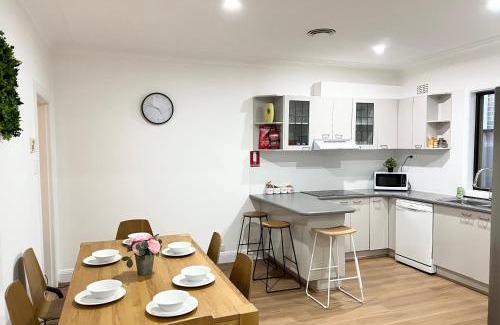 Fairfield Heights Casa | House on Hamilton-No Party/Event