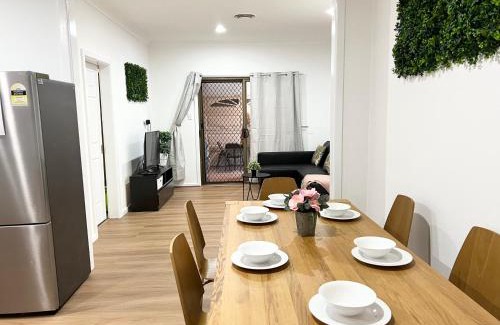 Fairfield Heights Casa | House on Hamilton-No Party/Event