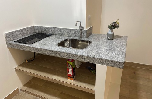 Punta Carnero Casa | Casa en la playa en urbanización privada con piscina