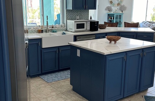 High Rock Casa | House on the Beach! Private 3-bedroom Beach house in Grand Bahamas.