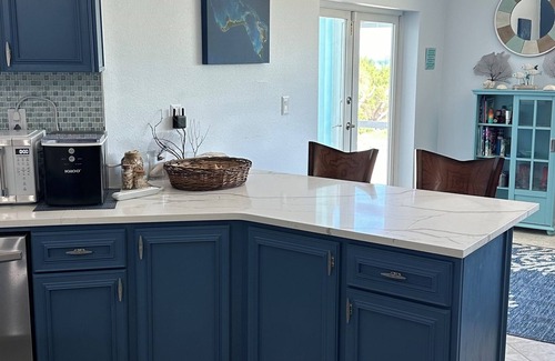 High Rock Casa | House on the Beach! Private 3-bedroom Beach house in Grand Bahamas.