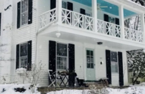 Dickeyville Casa | House on the Gwynns Falls
