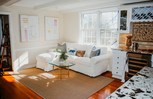 Summerville Casa | House on the Hill--The Perfect Master's Rental!