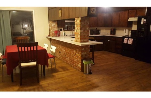 Bartlesville Casa | House on the Hill, 10 minutes to Bartlesville