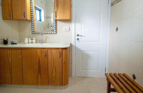 Neve Ativ Casa | House On The Mountain
