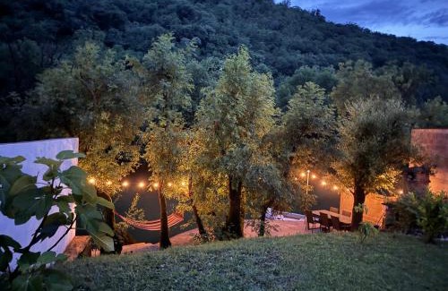 Hodbina Casa | House on the River