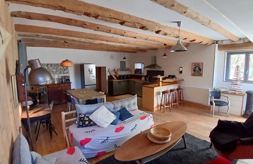 Campan Casa | House on the road to the legendary Pyrenean passes, ideal for sports vacations