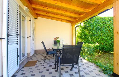 Valdebek Casa | House Orbanin 1092