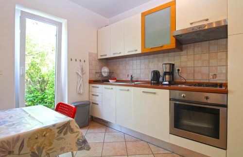 Valdebek Casa | House Orbanin 1092