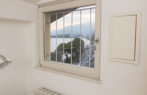 Lovere Old Town Apartamento | House Piazza Del Porto
