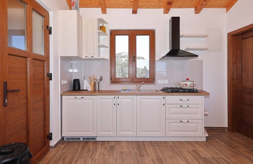Tkon Casa | House Pinjol (91561-K1) - Tkon - island Pasman