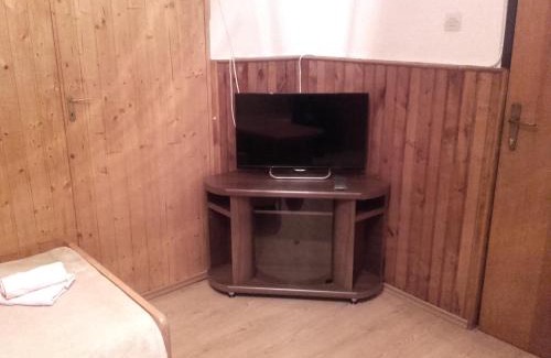 Vrelo Korenicko Casa | House Pribić