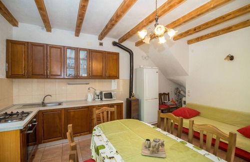 Kastel Novi Casa | Casa Sanda (40761-K1) - Kastel Novi
