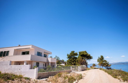 Stomorska Apartamento | Casa / Apartamento Pelegrin, Seafront, 3 Habitaciones, 4 * Apartamento familiar