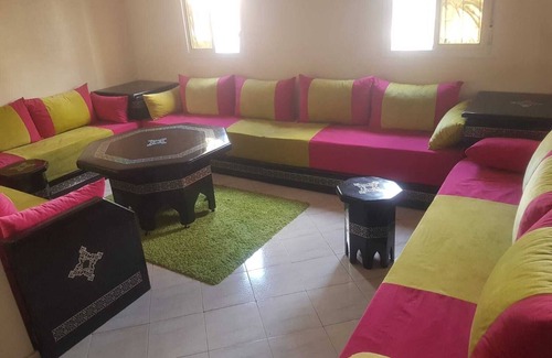 Sidi Bernoussi Casa | CASA SIDI BERNOUSSI 100 M2 CON CORTE INTERIOR