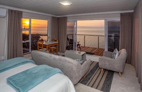 De Kelders Casa | House Silver Ocean Guest House - Ocean Front - Walker Bay - De Kelders