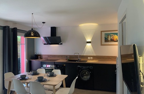 Lacanau-Ocean Casa | House sleeps 4/5 with large heated summer pool in private grounds.
