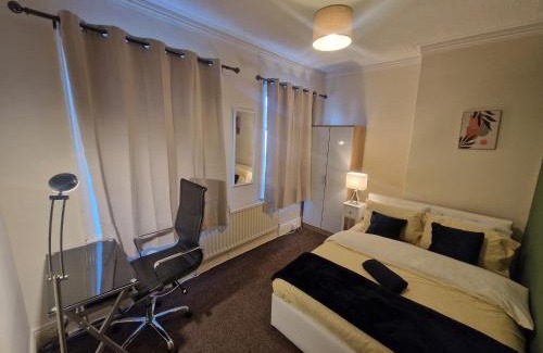 Wallsend Casa | House - Sleeps 4 - Garden - Parking