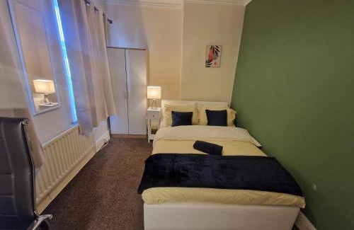 Wallsend Casa | House - Sleeps 4 - Garden - Parking