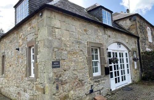 Kilmarnock Casa | House - Sleeps 4 Pet Friendly & Free Parking