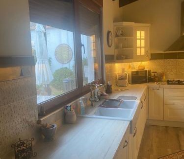 Alicante Casa | House -Sleeps 6-Garden-Fireplace