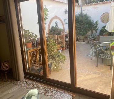 Alicante Casa | House -Sleeps 6-Garden-Fireplace