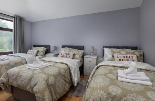 Sheffield Casa | House -Sleeps 8 parking suitable for contractors